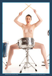 ellie nude drummer
