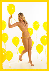 nik yellow balloons