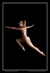 joceline leaping nude